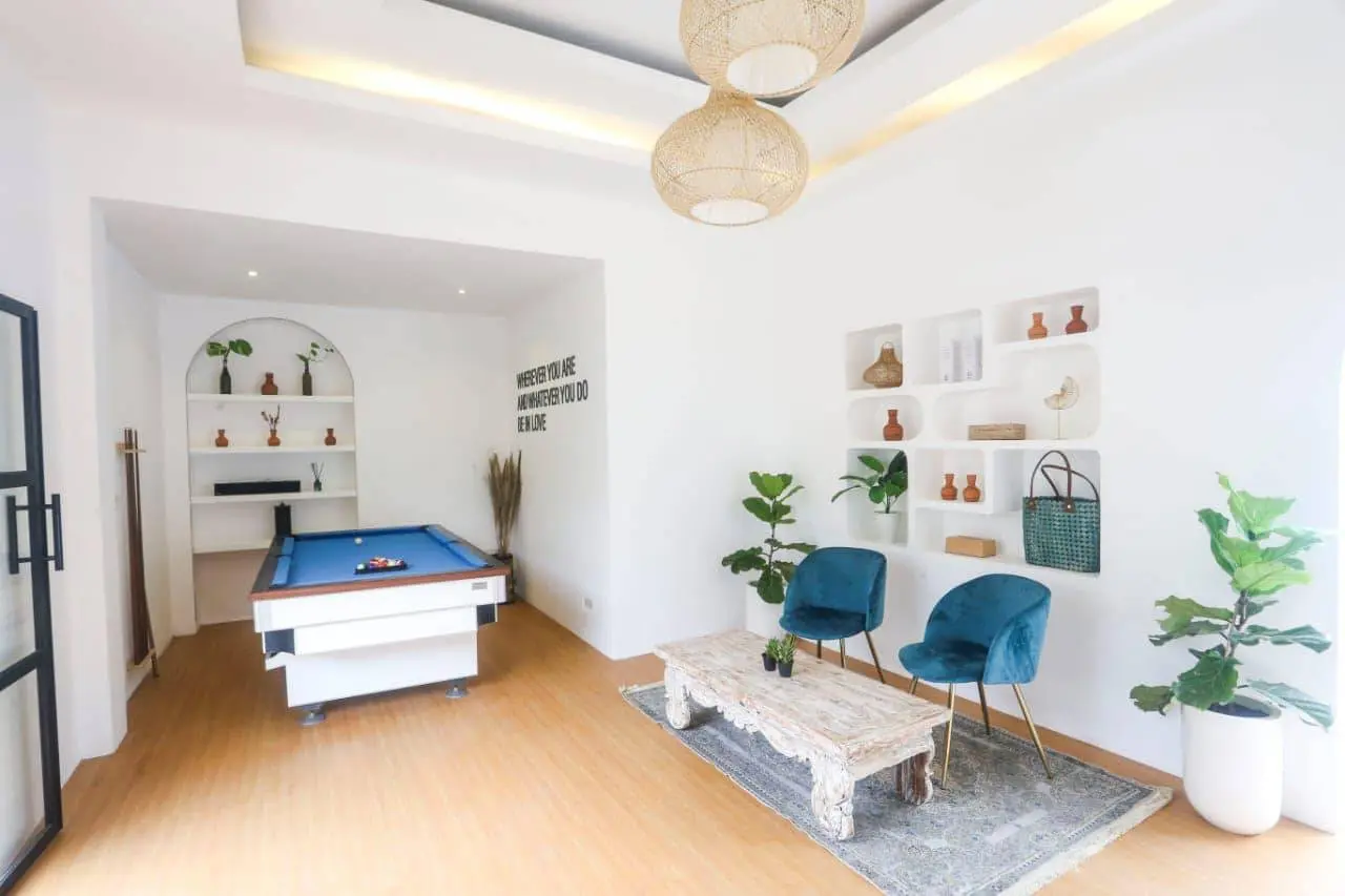 COZY 1 BEDROOM VILLA with Private Kitchen — image 2