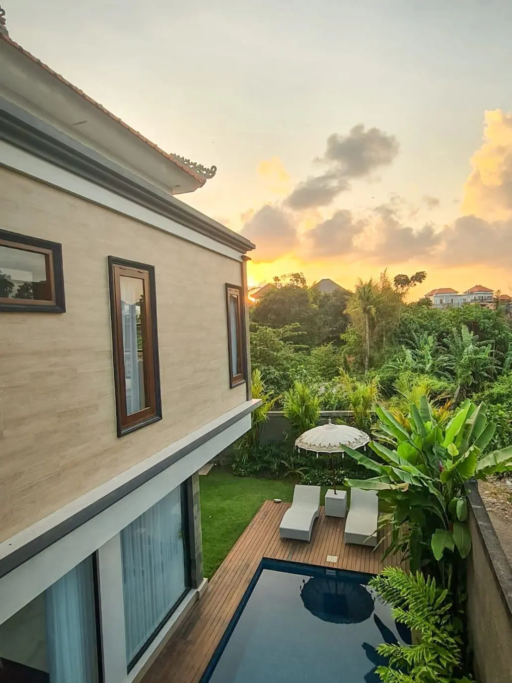 4 Bedrooms Villa in Canggu — image 3