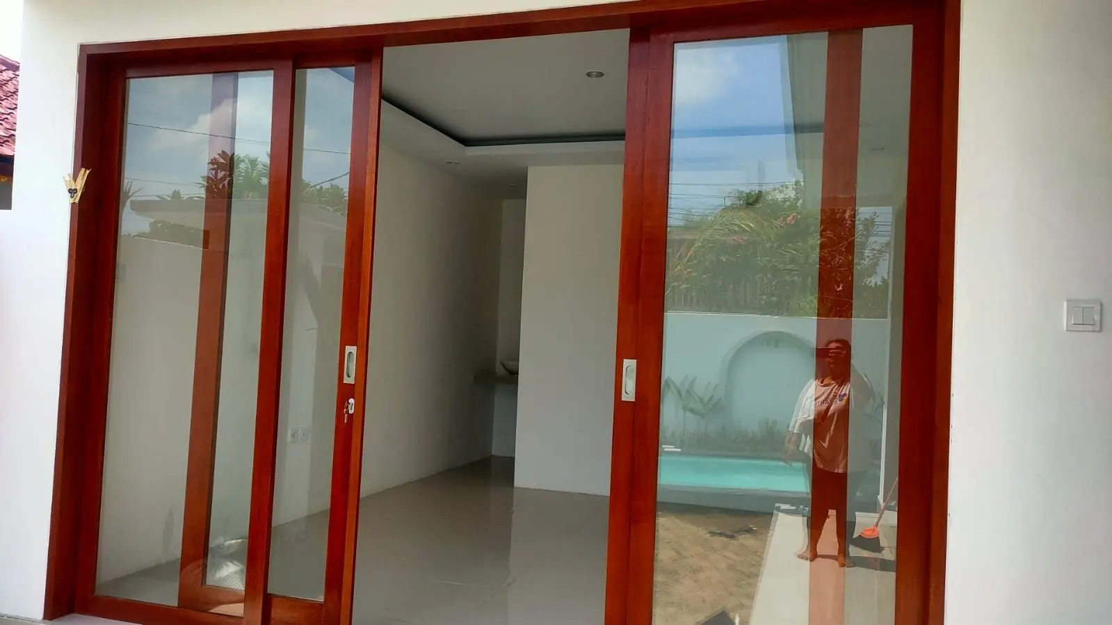 Brand new 2 bedrooms villa in Kerobokan Area — image 4
