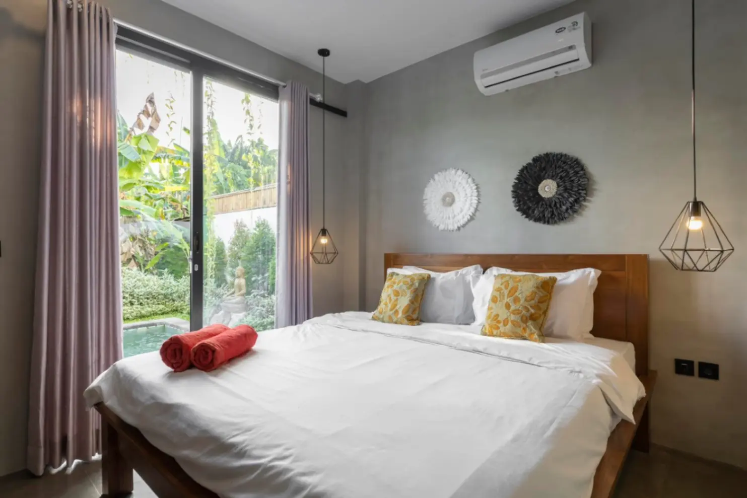 BREATHTAKING VIEW 3br VILLA in Canggu — image 4