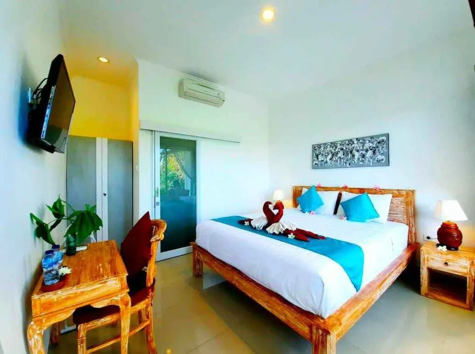 Room available today area seseh munggu