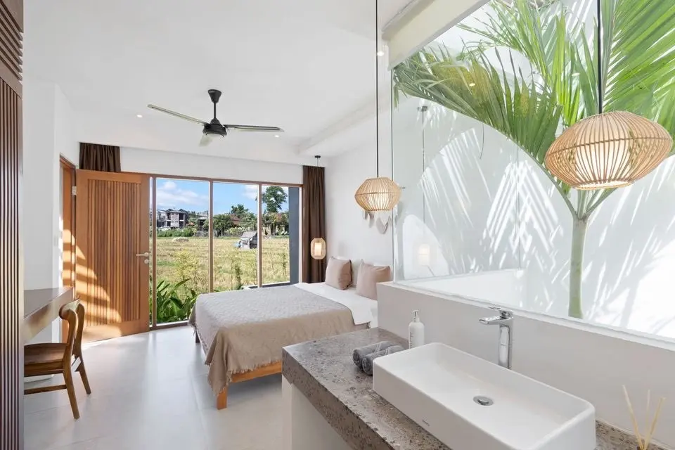 Modern 2br villa in Berawa — image 4