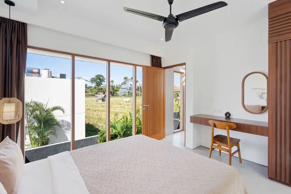 Modern 2br villa in Berawa — image 3