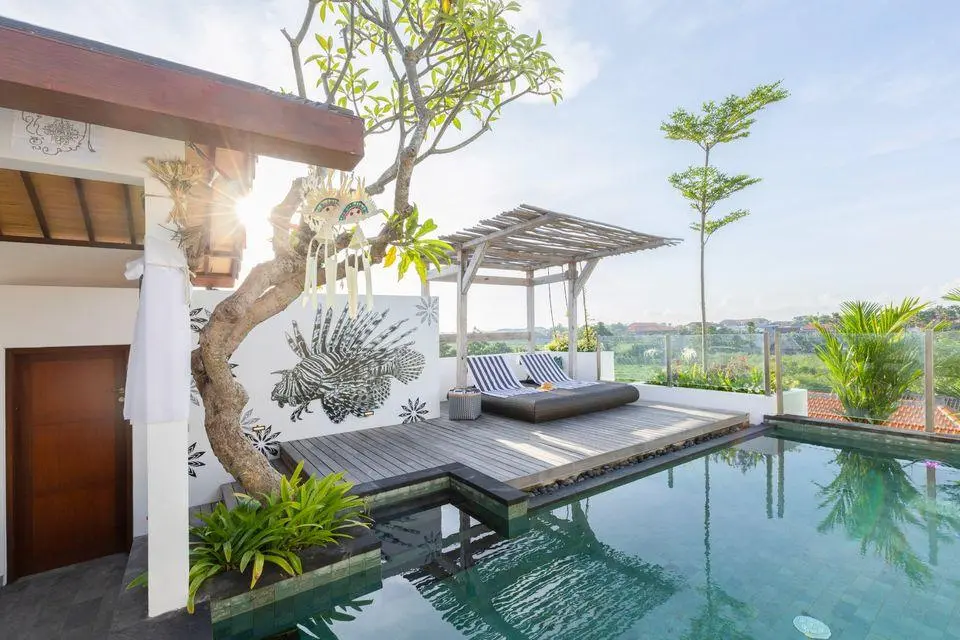 beautifully designed 3-bedroom townhouse