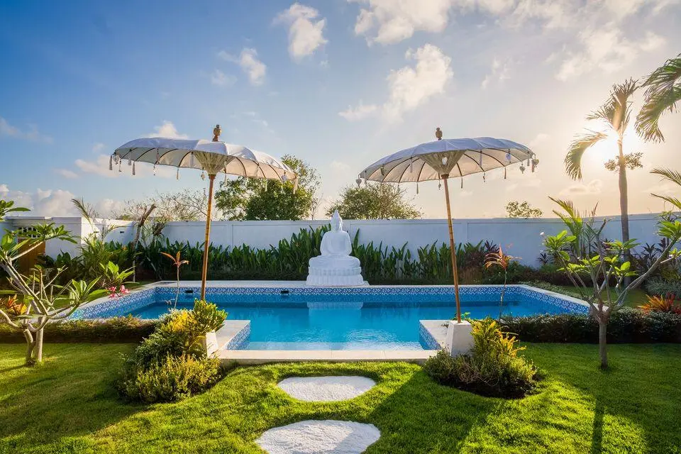 LUXURY *NEW* VILLA UNGASAN — image 1