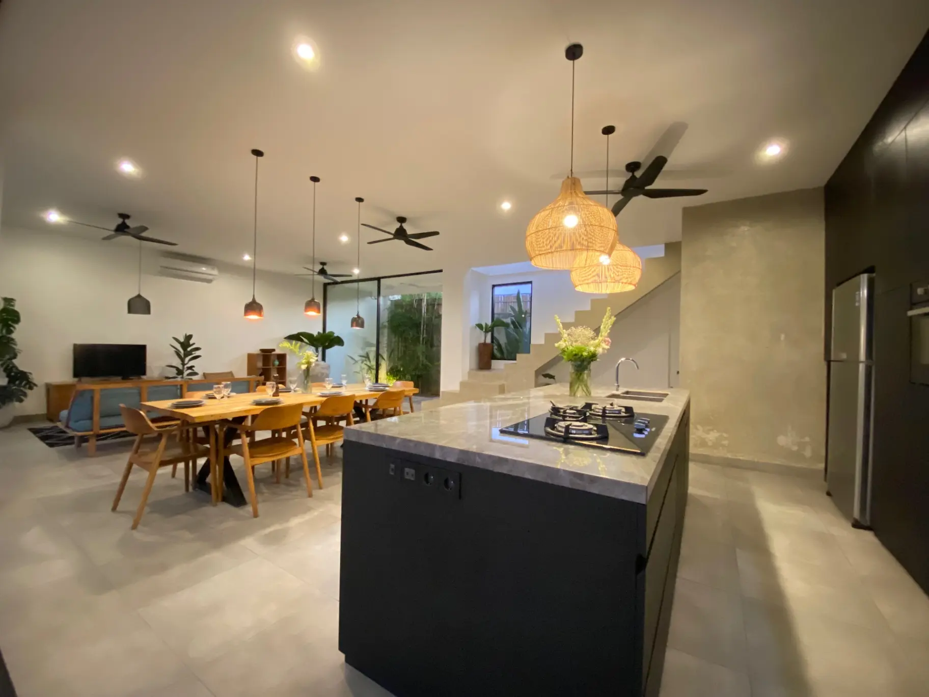 Sunset House — image 1