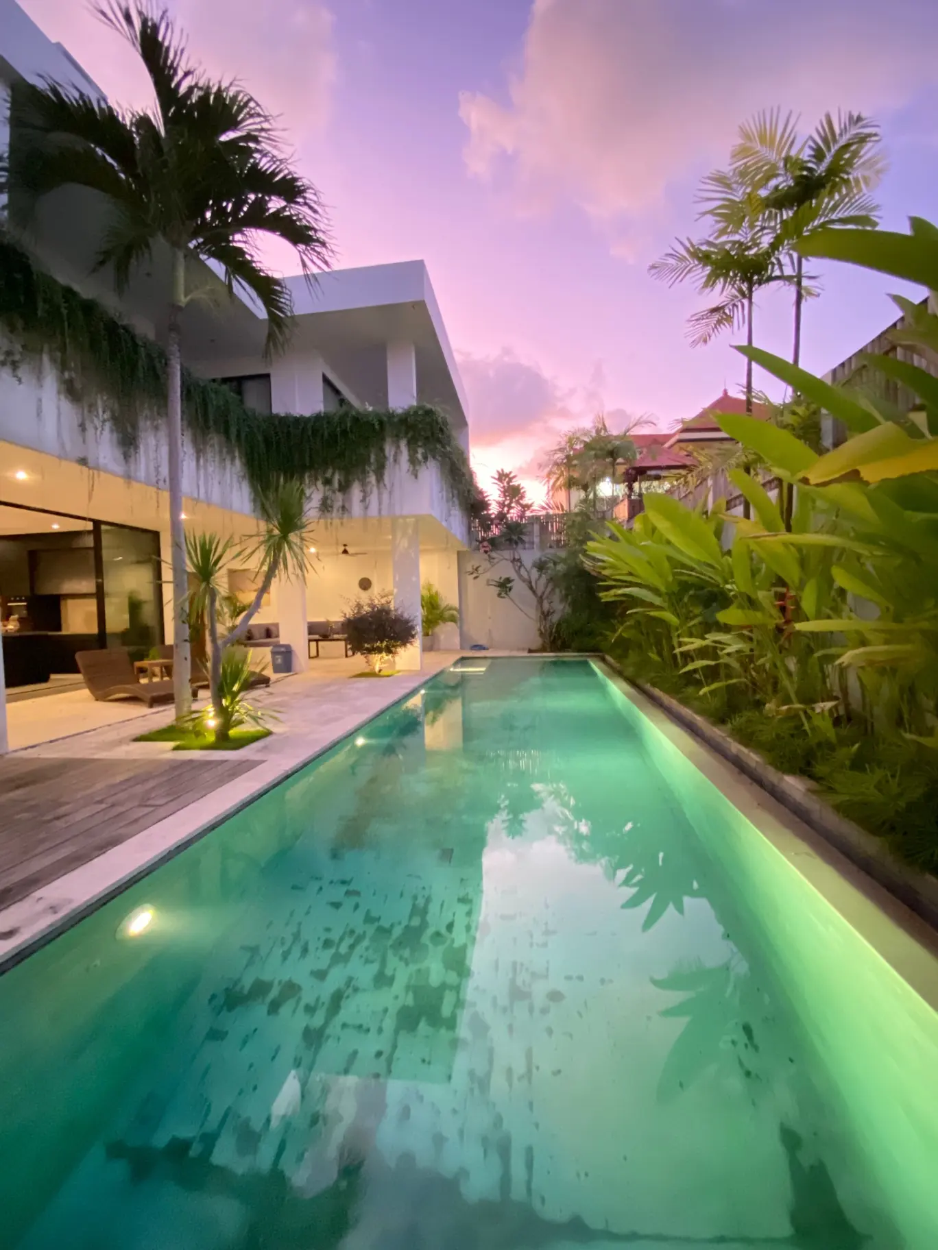 Sunset House — image 3