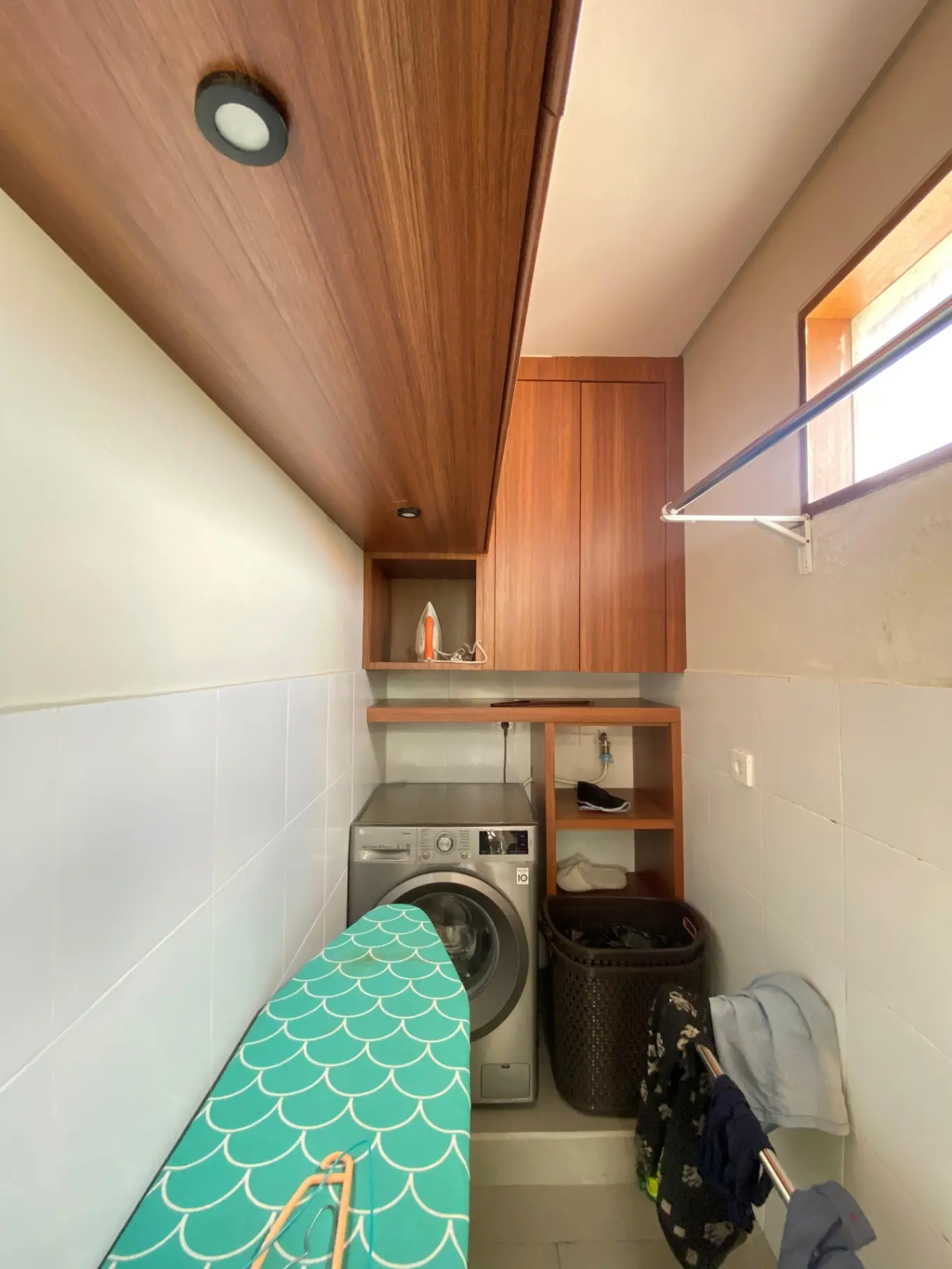 Villa 4 bedroom Luxurious in Pantai Lima Pererenan — image 1