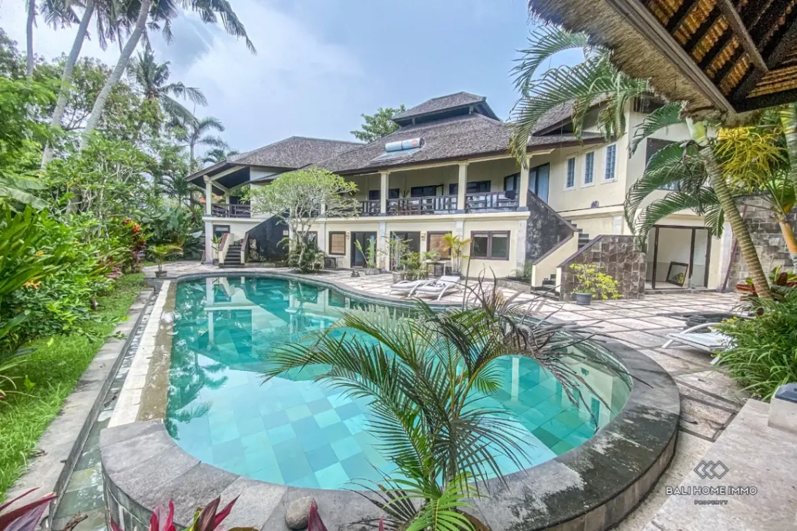 5 bedroom in canggu — image 1