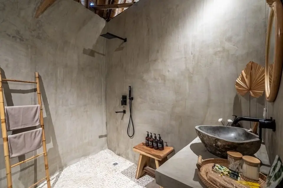 Unique Bamboo Luxury 1 Bedroom Villa in Seseh — image 3