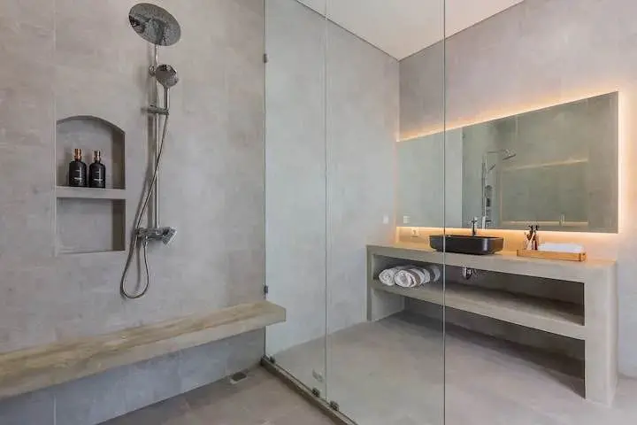 MODERN 2BR VILLA PERERENAN — image 4
