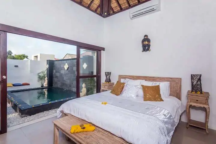 AVAILABLE MARCH 9TH IN JIMBARAN enclosed living with pool — image 2