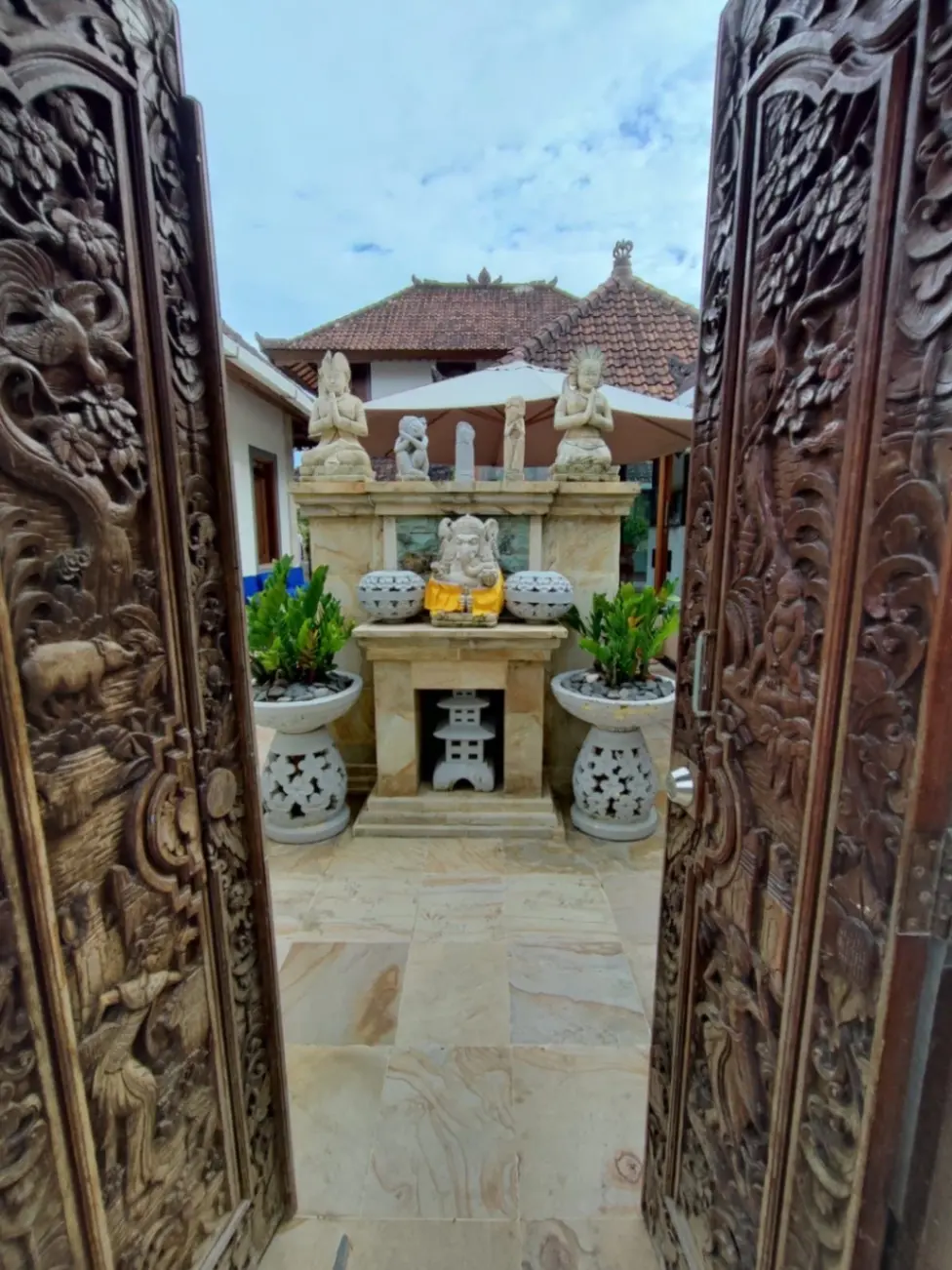 4 bedrooms villa - min 3 years — image 2