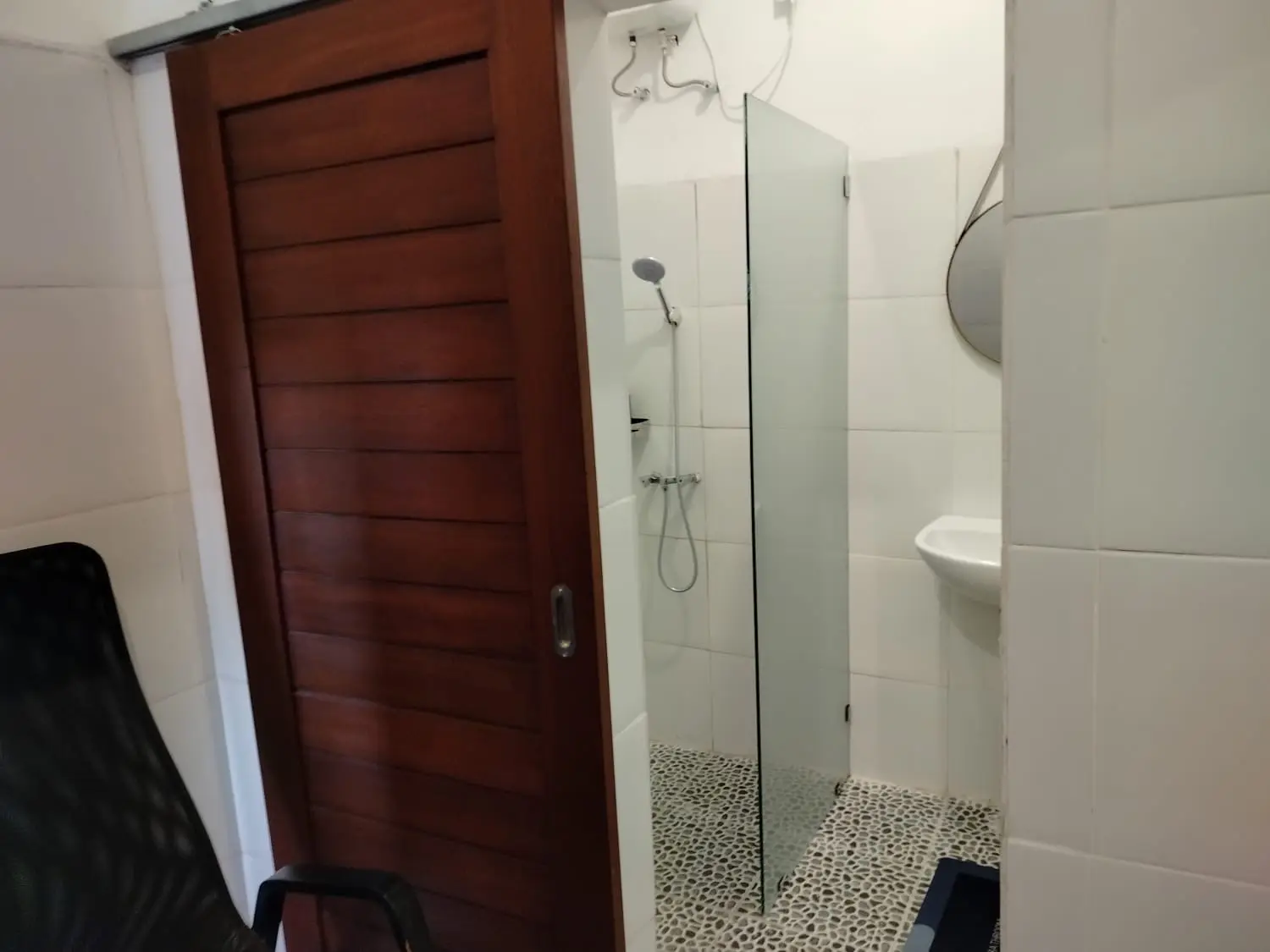 2 bedrooms local house — image 1