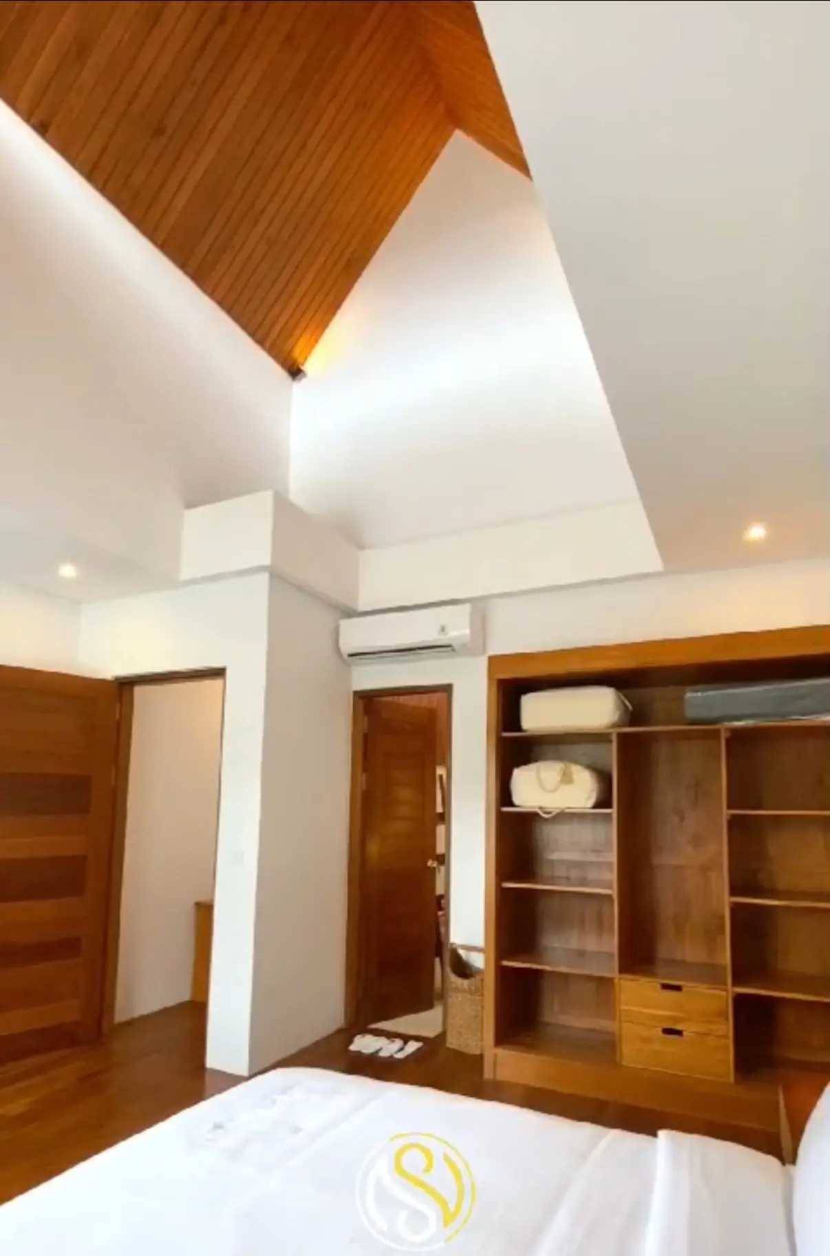 2 bedrooms villa — image 4
