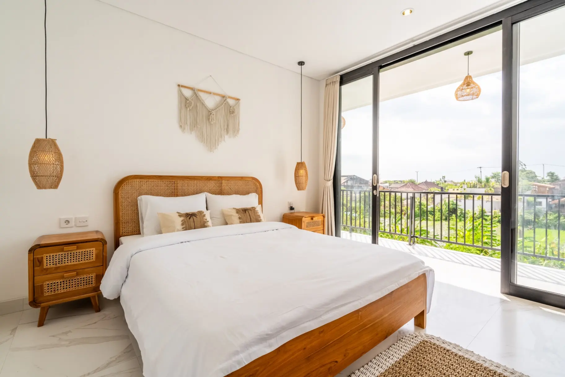3.2 Km from Echo Beach Canggu 2 Bedrooms - Yoda Villa — image 3