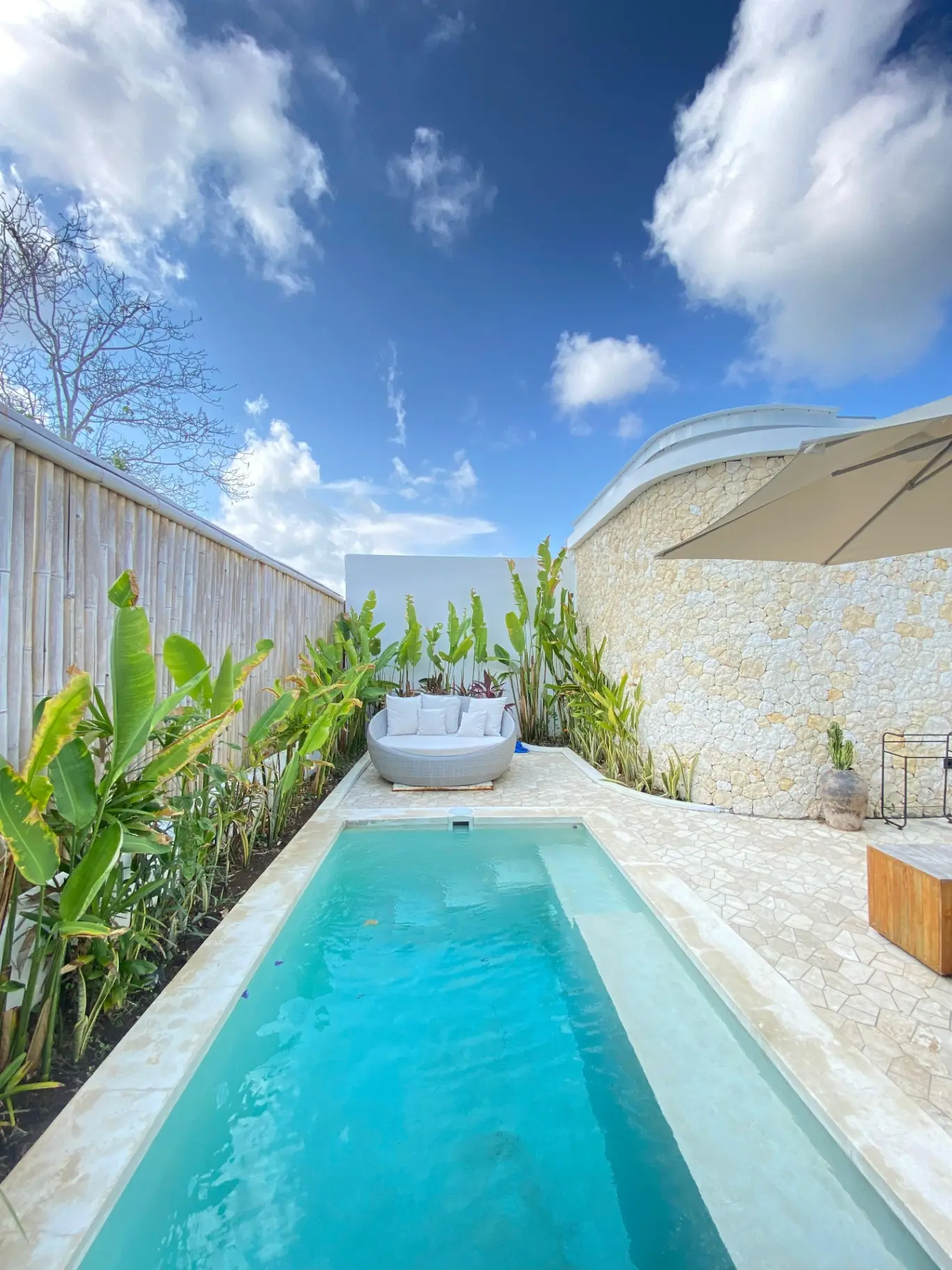 3 Bedroom Villa Modern Luxury in Padang-padang Beach