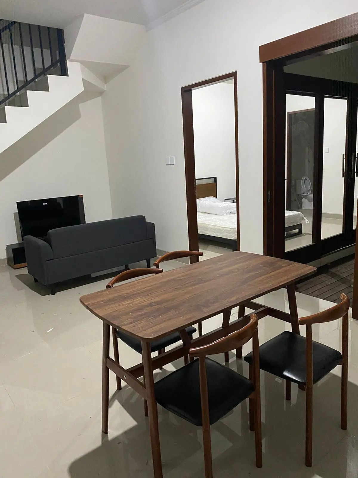 Brand New Villa Furnished 3 Bedroom + 4 Bathroom in Benoa Jimbaran — image 1