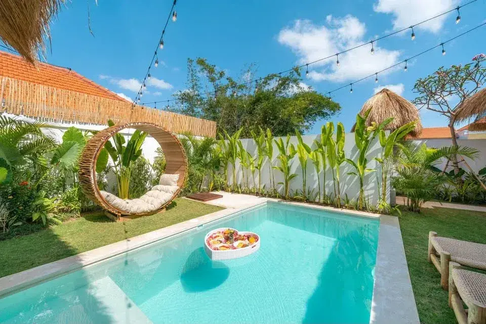 BALINESE MODERN STYLE VILLA — image 1