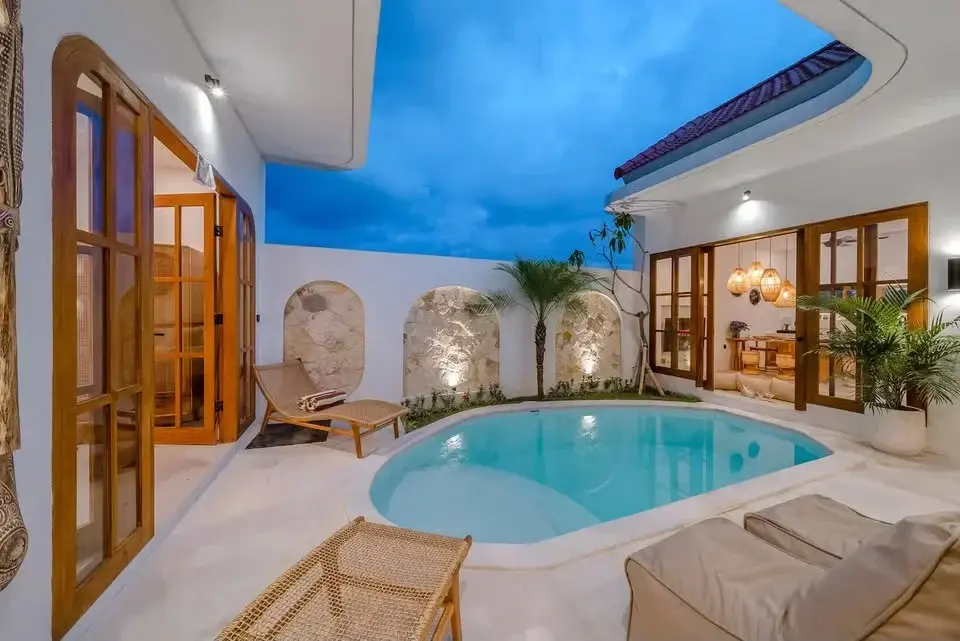 Mediterranean 3 Bedrooms Villa in Pererenan — image 2