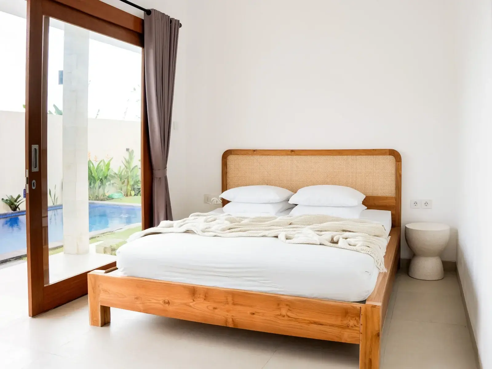 Brand New Modern Villa with 2 Spacious Bedrooms in North Canggu — image 4