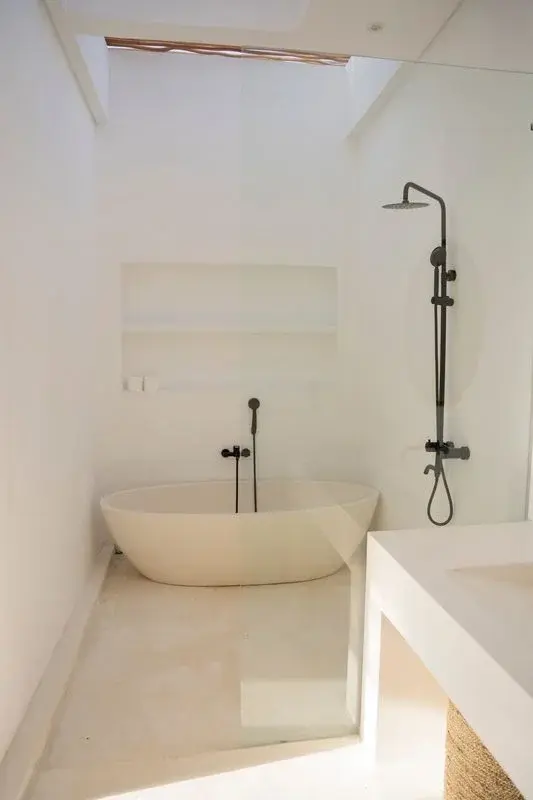 MODERN MINIMALIST 2 BEDROOM VILLA IN BERAWA — image 4