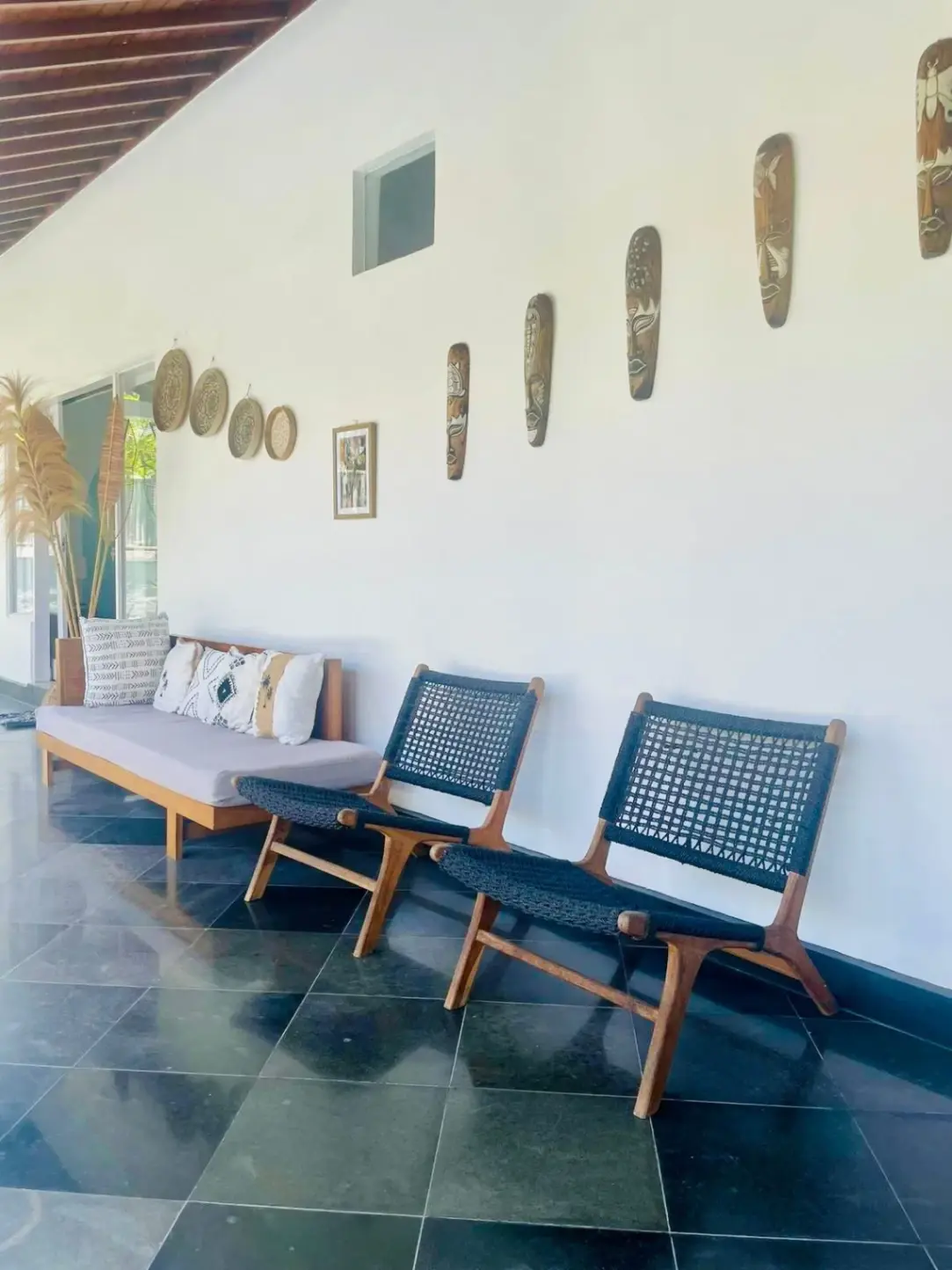 TROPICAL BALINECE VILLA IN PERERENAN 5 MINUTES FROM THE BEACH — image 1