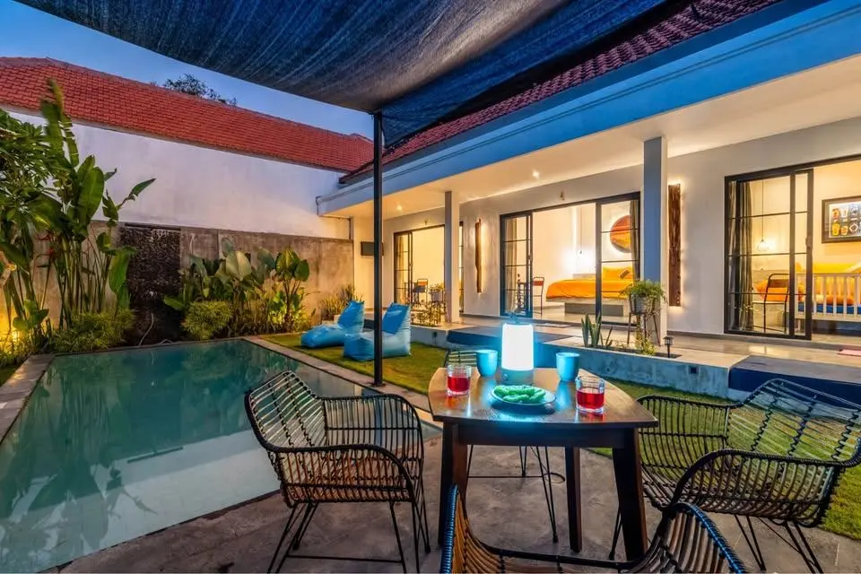 3BR villa with pool for monthly and yearly rent in Pererenan very quite area no construction nearby — image 1