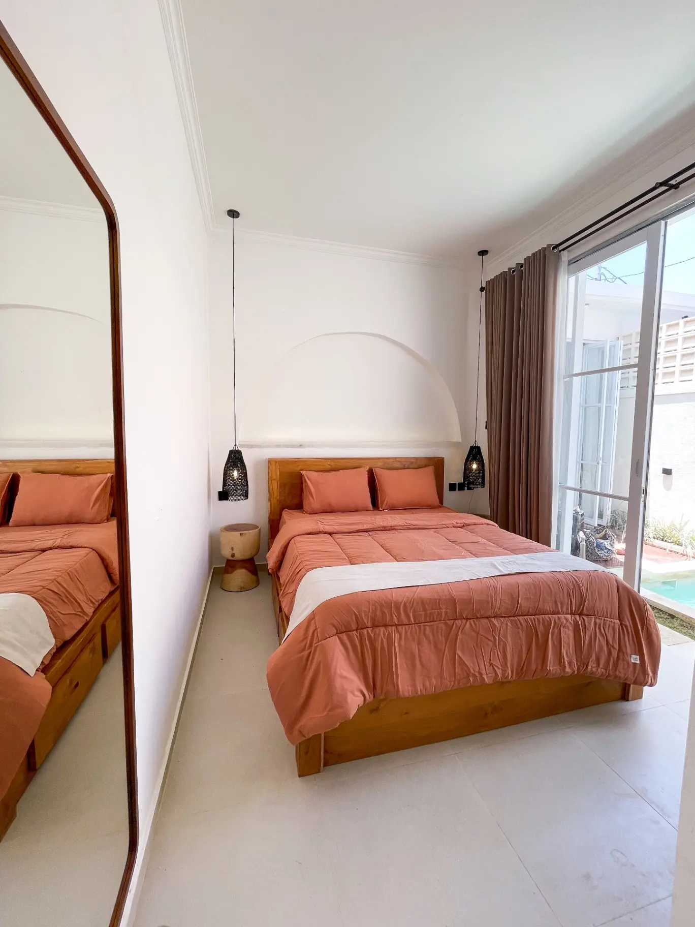 3 Bedroom Private Entrance Canggu — image 1