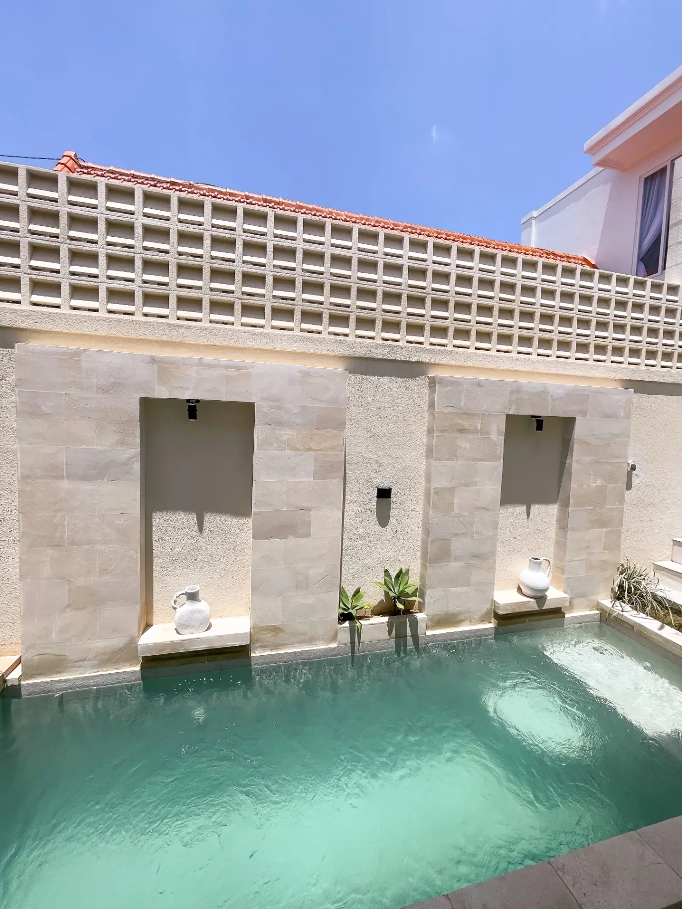 3 Bedroom Private Entrance Canggu — image 2