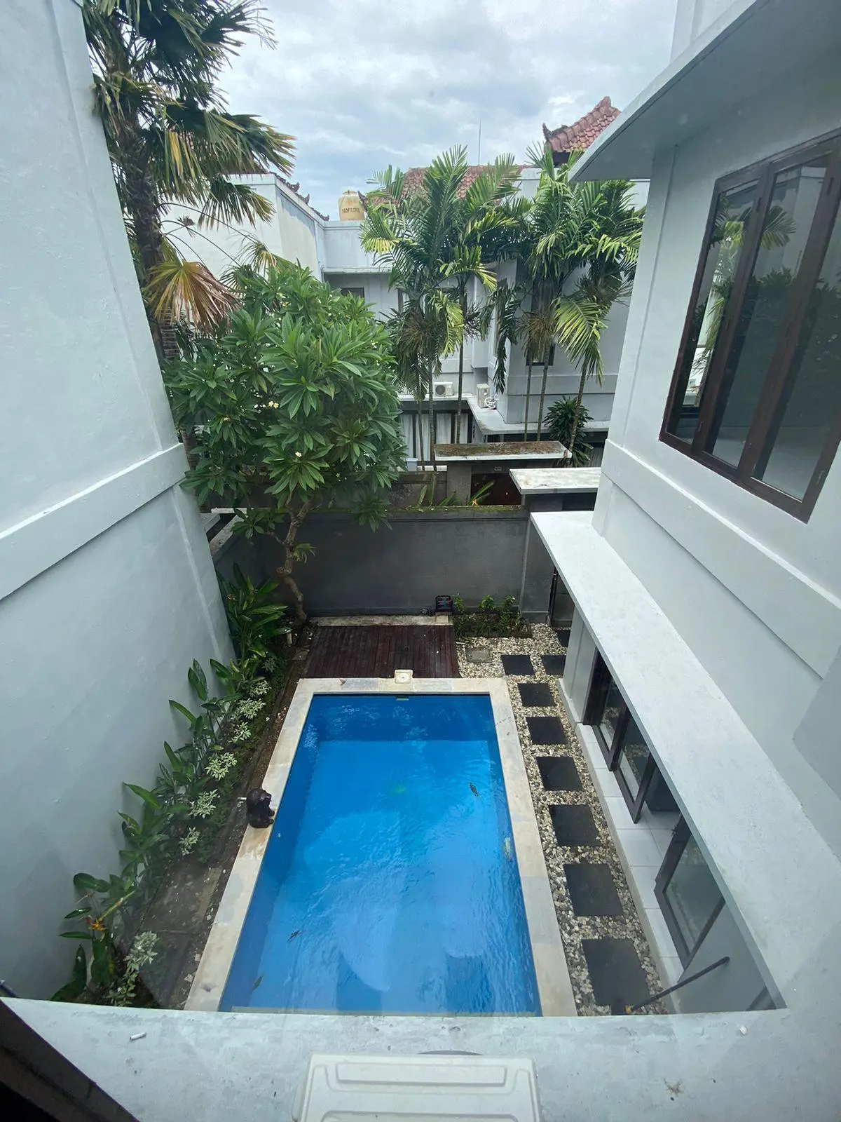 3BR VILLA AT LEGIAN SEMINYAK. walking distance to Doublesix Beach — image 2