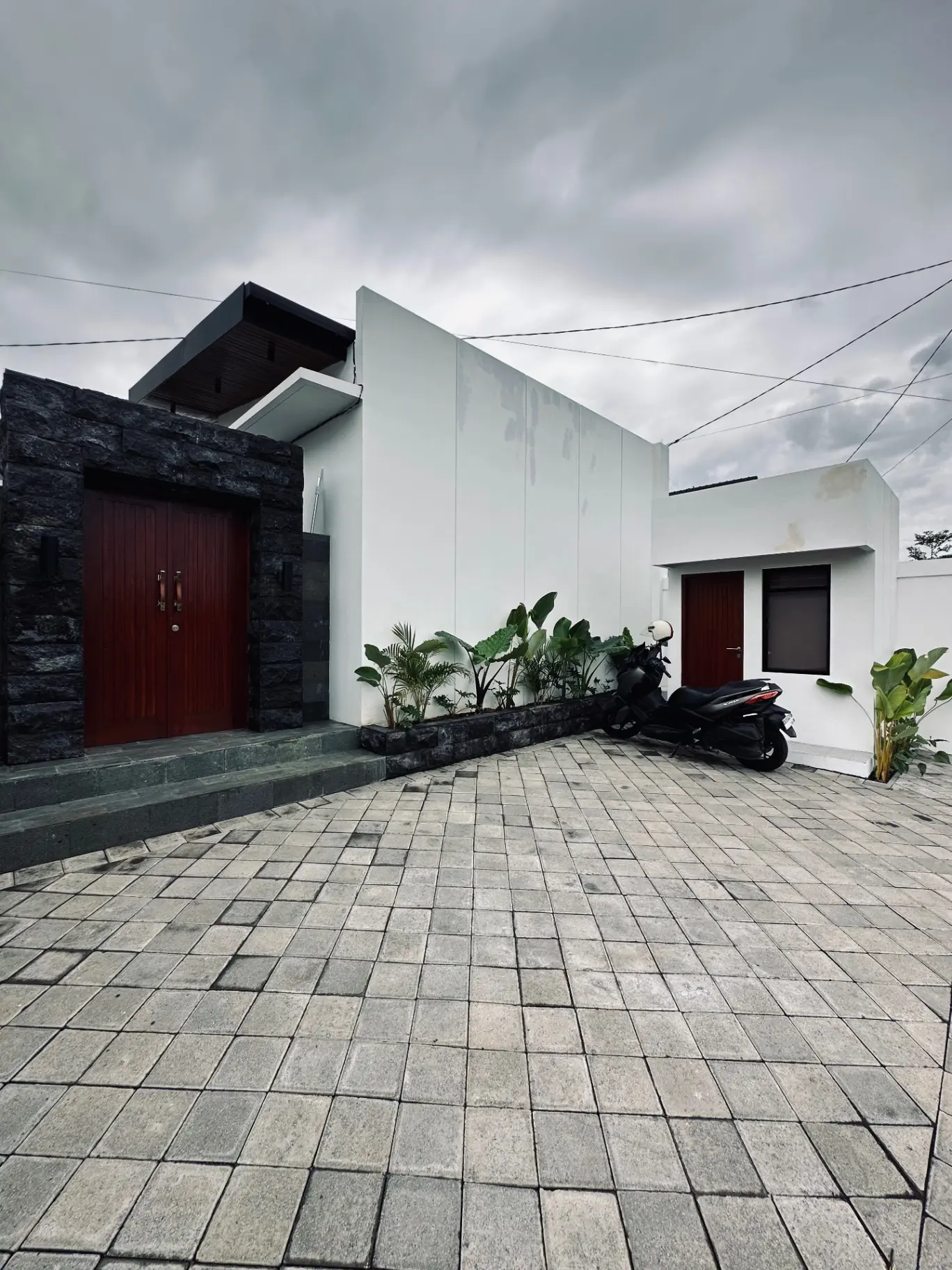 Villa with ricefield view — image 1