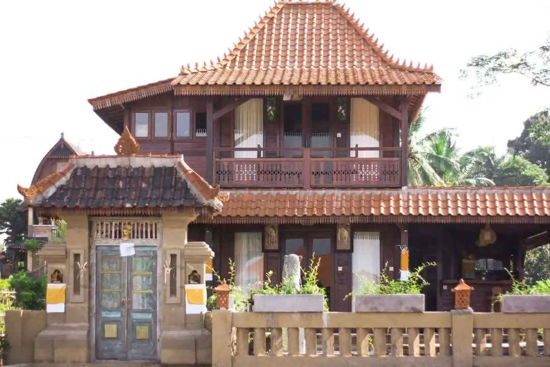 2 bedroom with swimming pool and kitchen — image 2