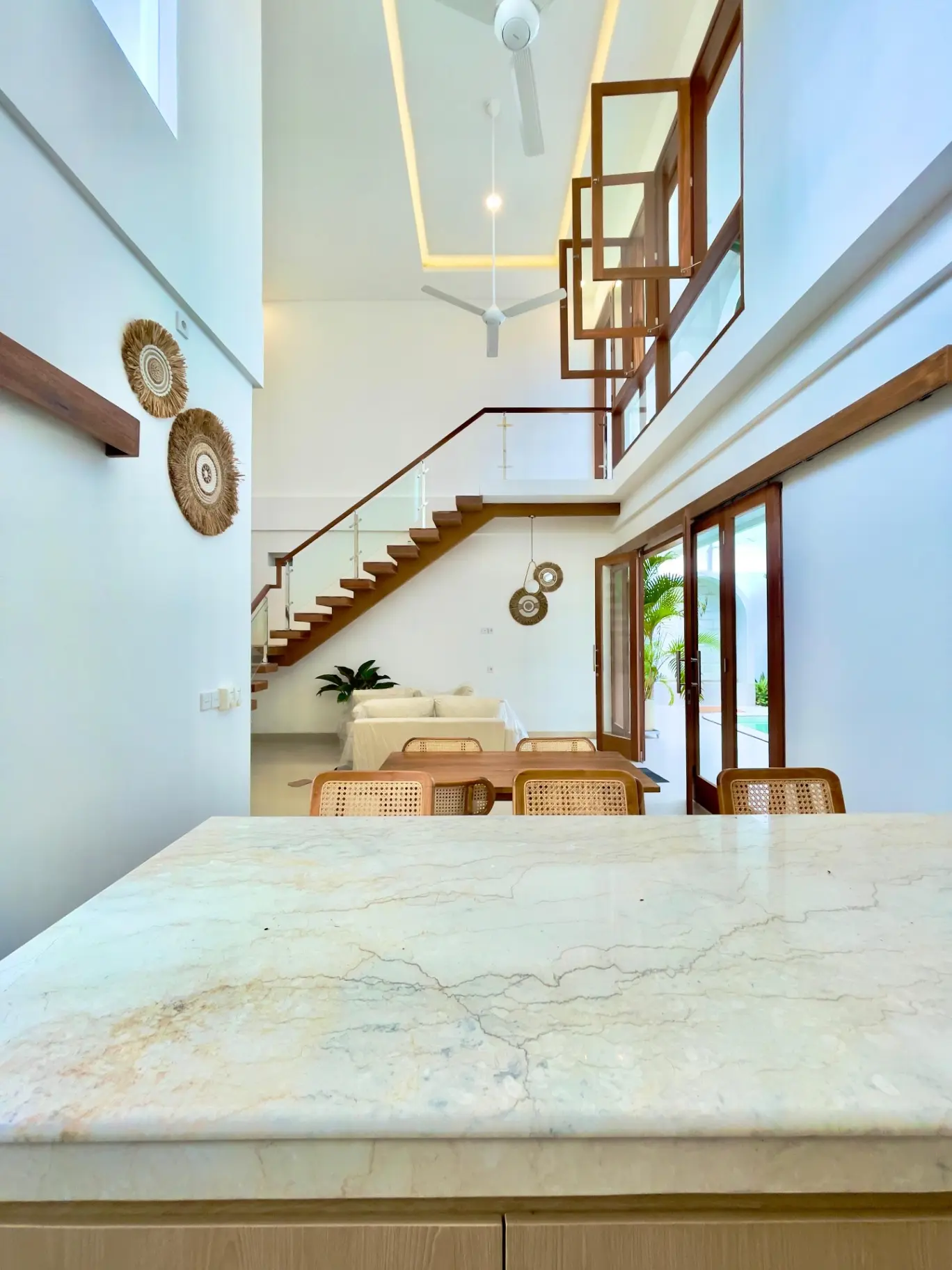 Mediterranean Villa in Munggu — image 3