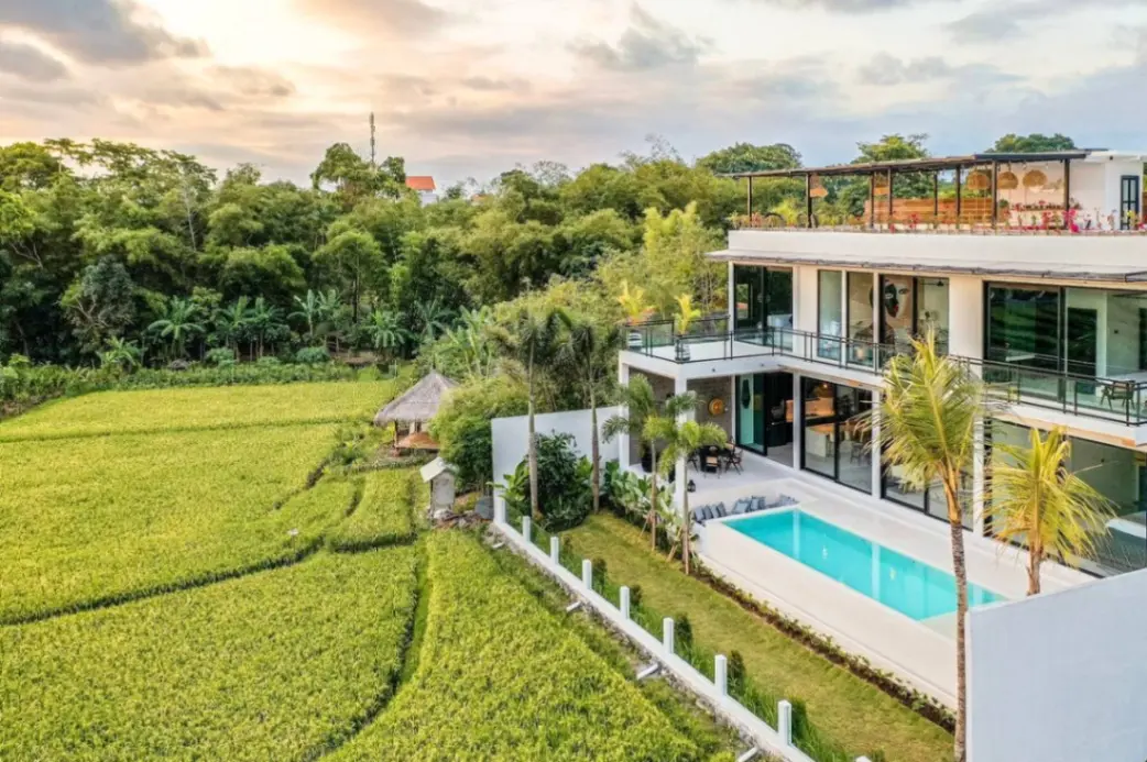 New 3 bedroom villa in Canggu