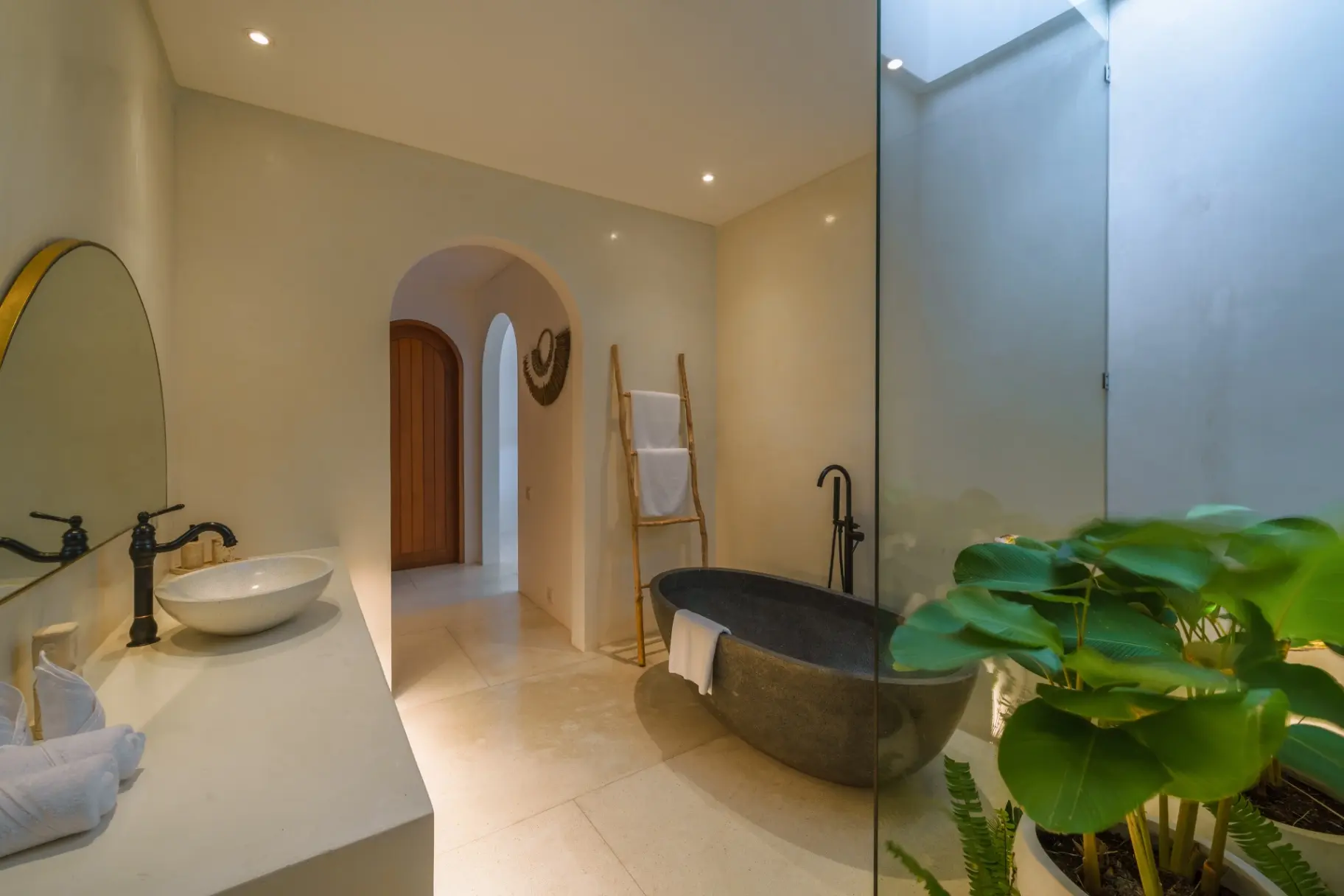 Villa Eliad - Charming 3 Bedroom Mediterranean Villa in Berawa — image 4