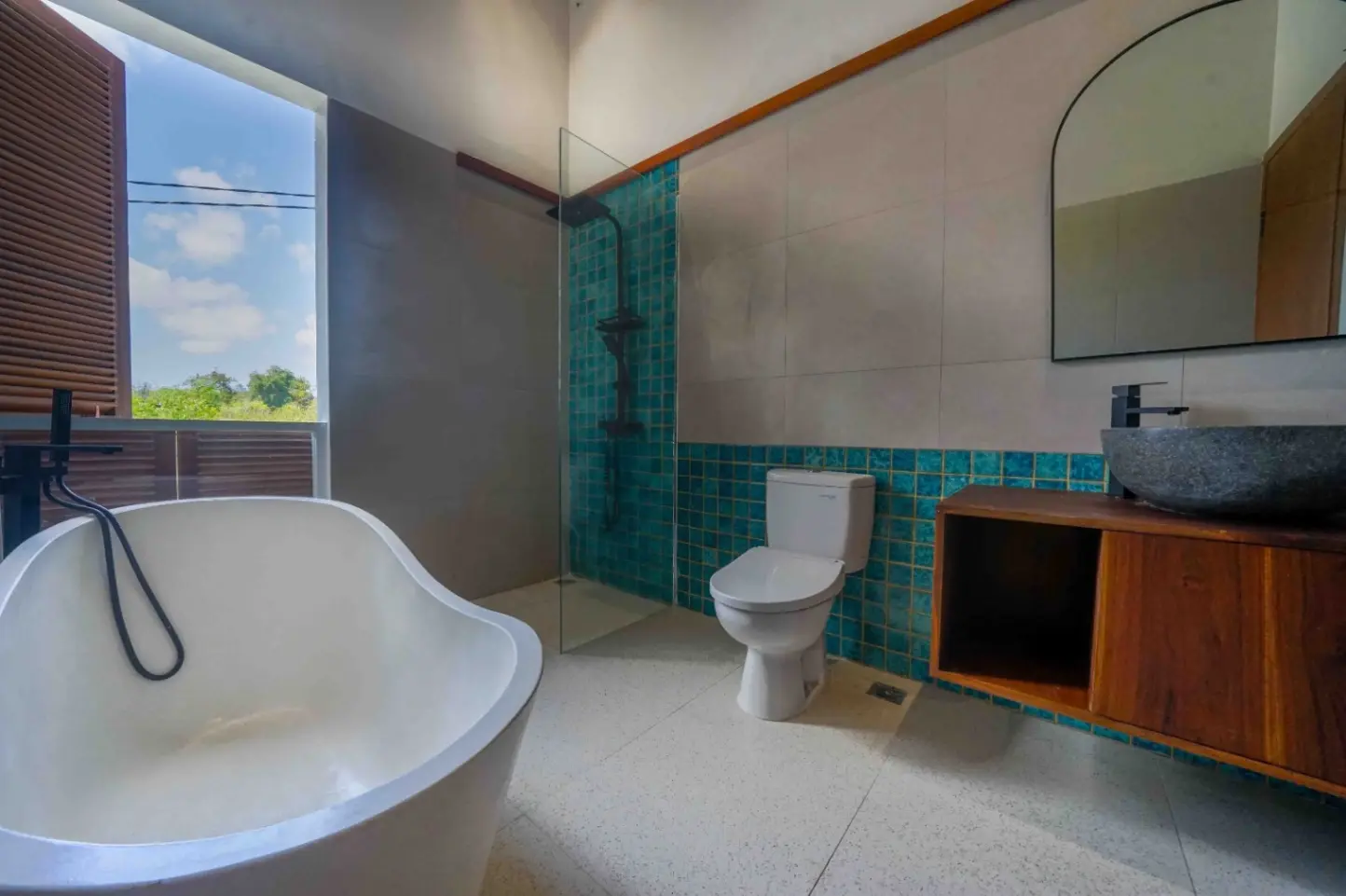 Brand new modern style villa in Jimbaran — image 2