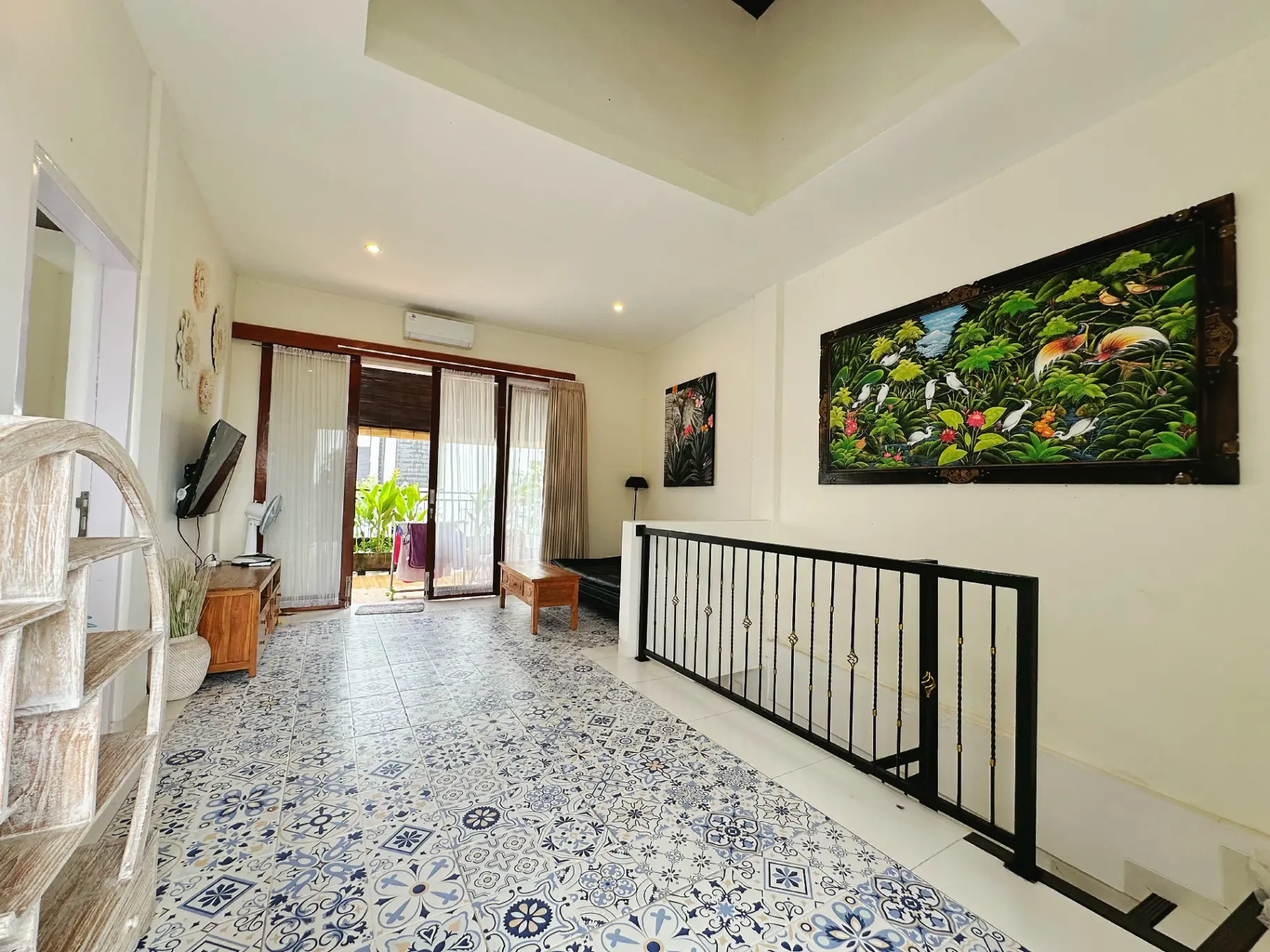 Villa Shantia 5 Minutes Walking to Double Six Beach — image 4