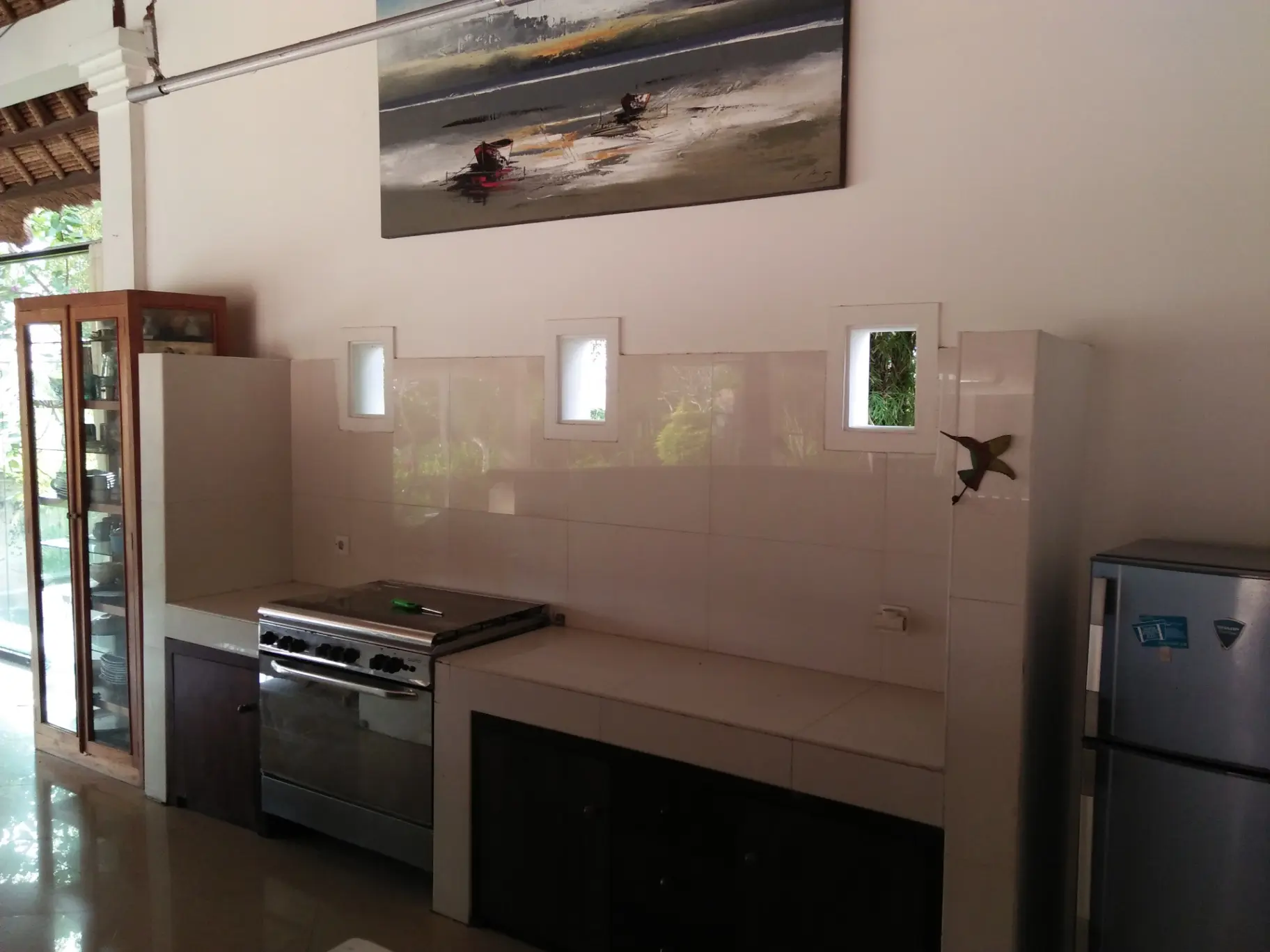 Simple villa with big garden — image 1