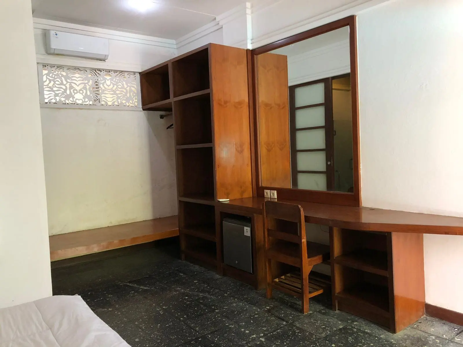 Room for rent — image 2