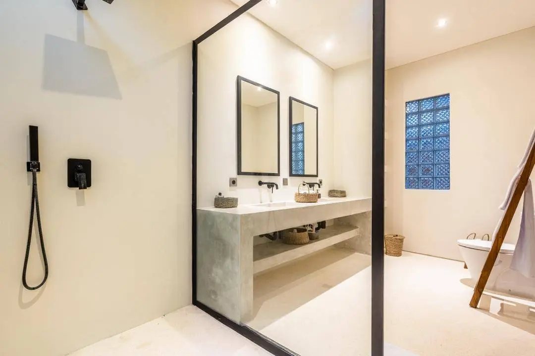 3 Bedrooms Stunning Villa - Pererenan — image 2