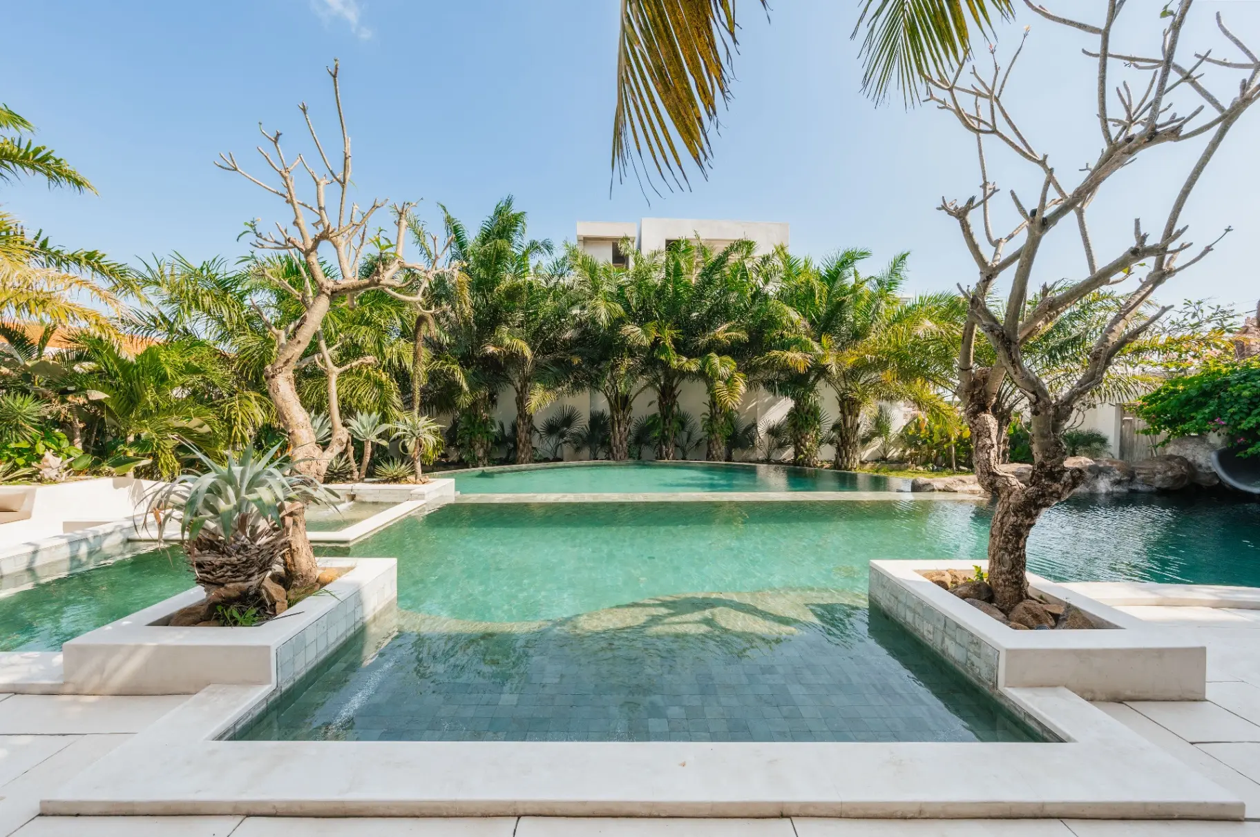 Best Deal / Luxury Design Villa - Seseh — image 3