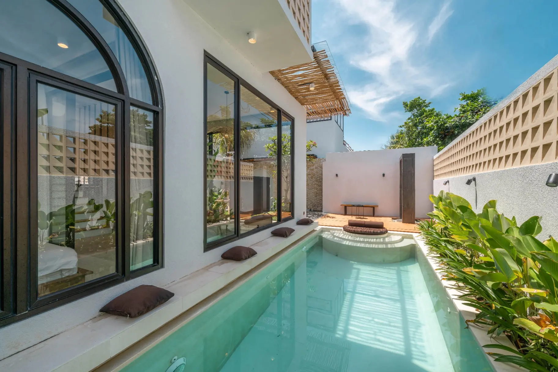 Alona Palm : Cozy & Modern 2 BR Villa w/ Pool — image 1