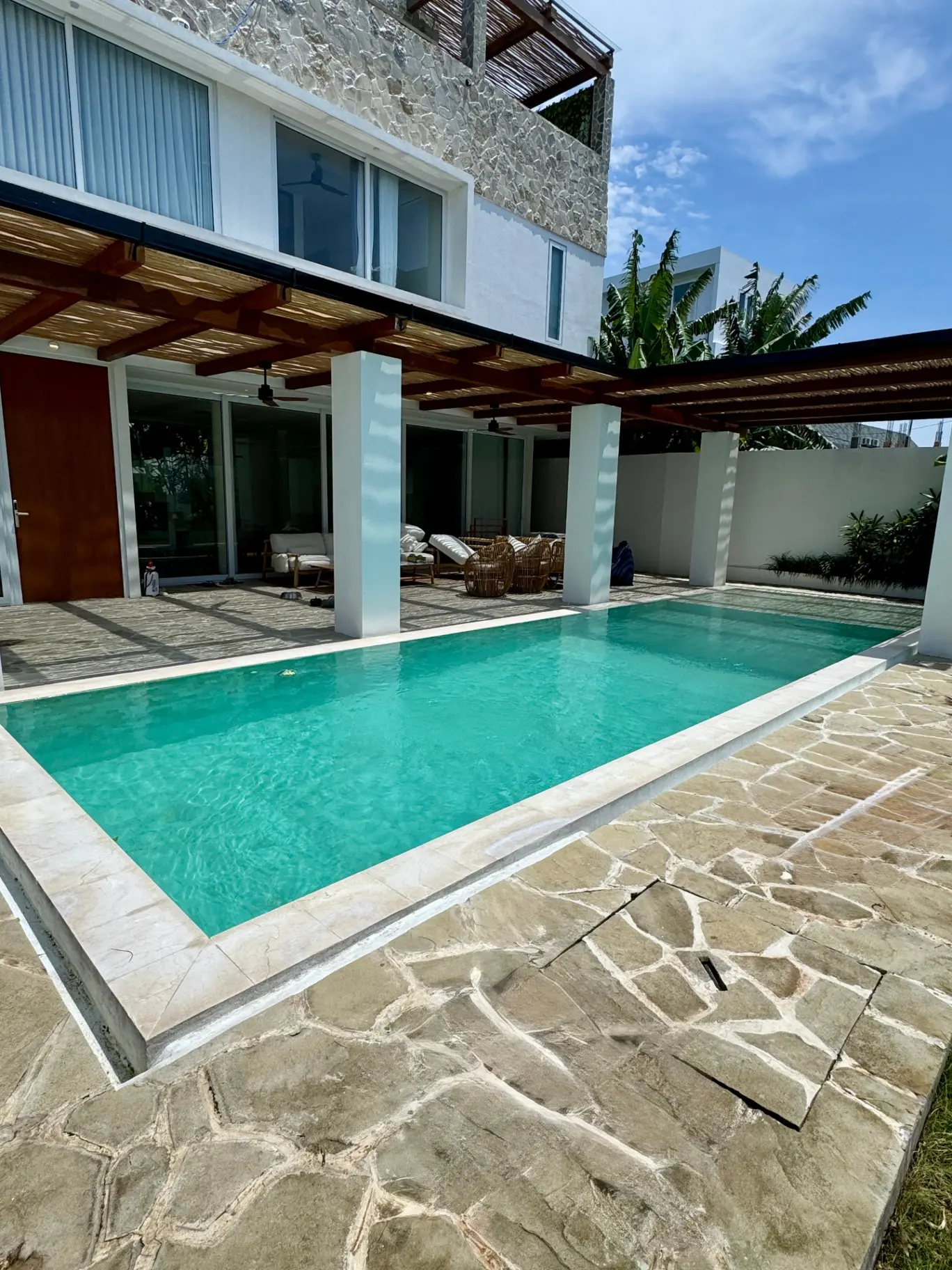 Luxury 4 Bedroom Villa Pantai Lyma