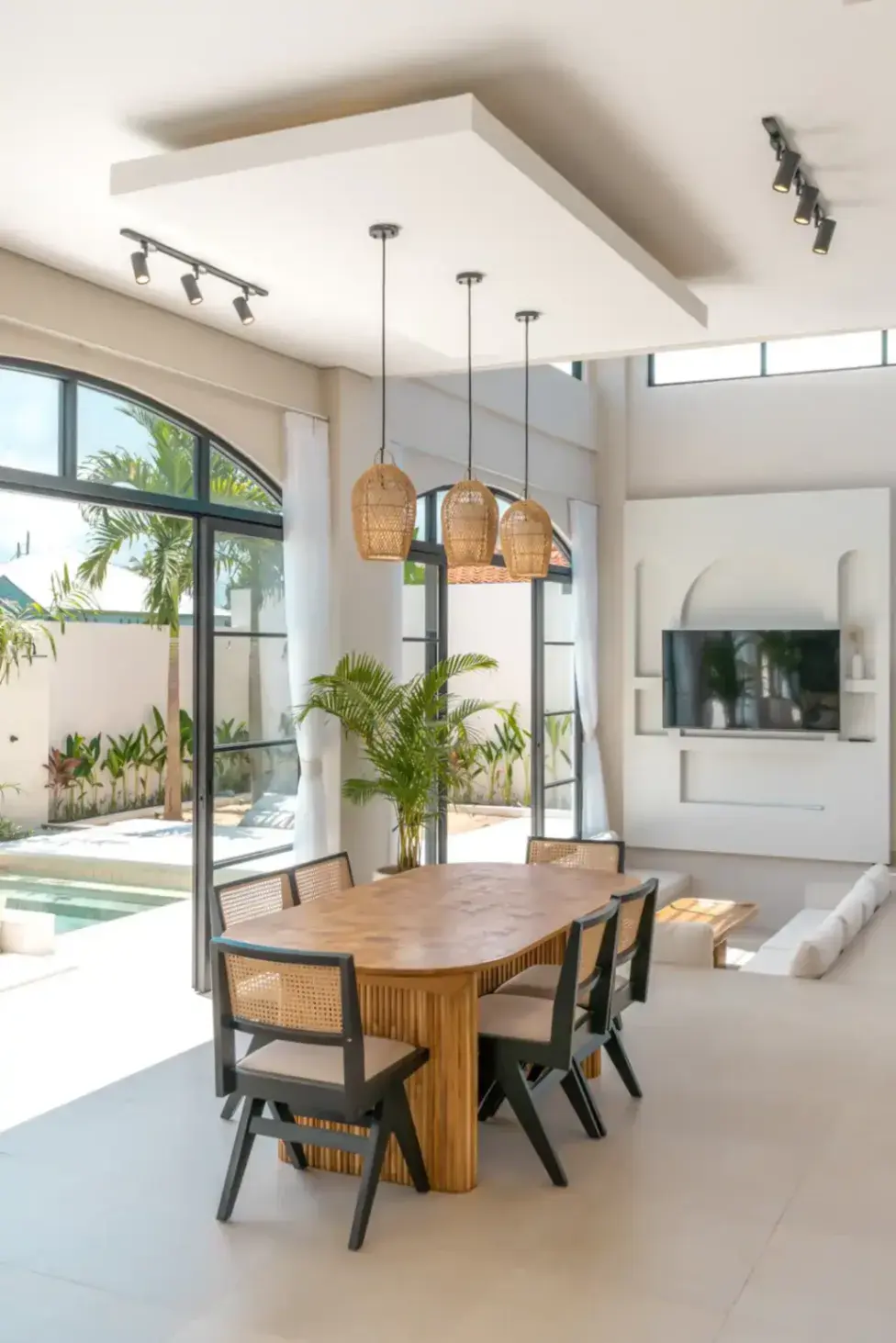Luxurious 3-Bedroom Villa in Munggu – Your Private Bali Escape — image 3