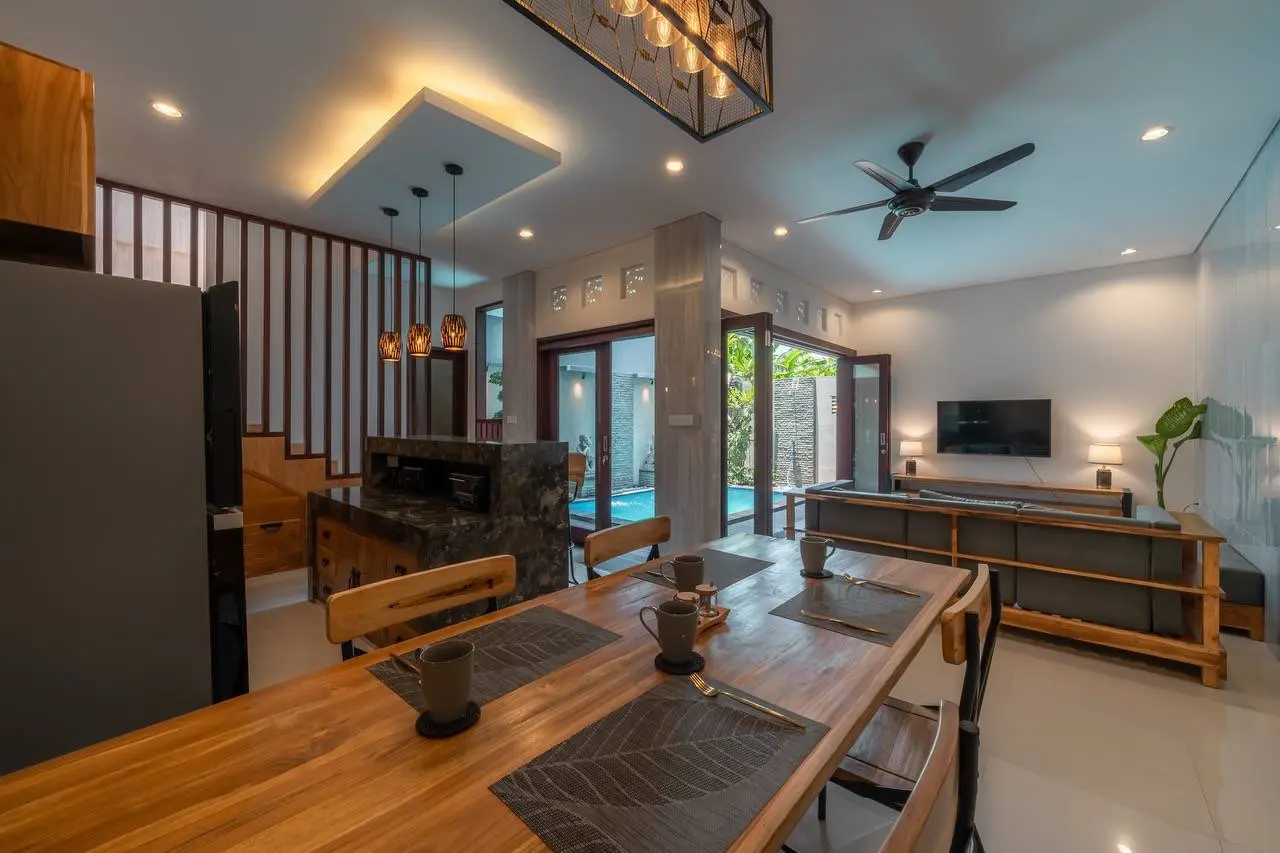 Modern Villa in Canggu / Padonan