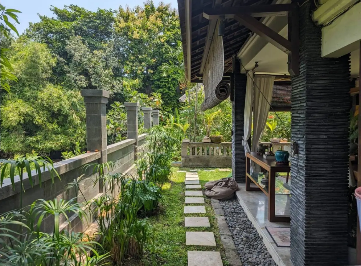 3BR Balinese Style Villa with stunning Rice Field View — image 1