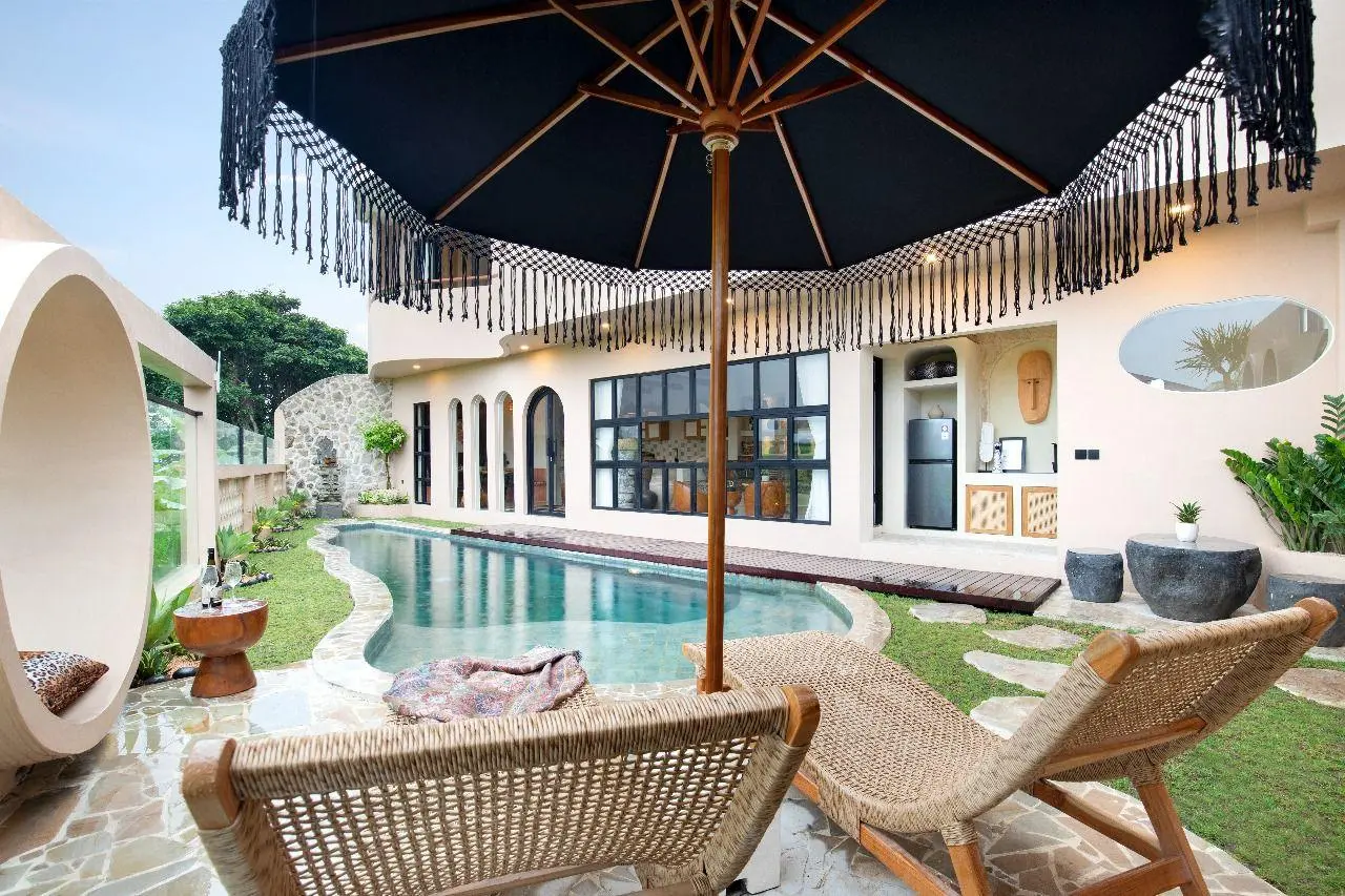 Villa Ayoun Canggu with private chef & stunning view — image 1