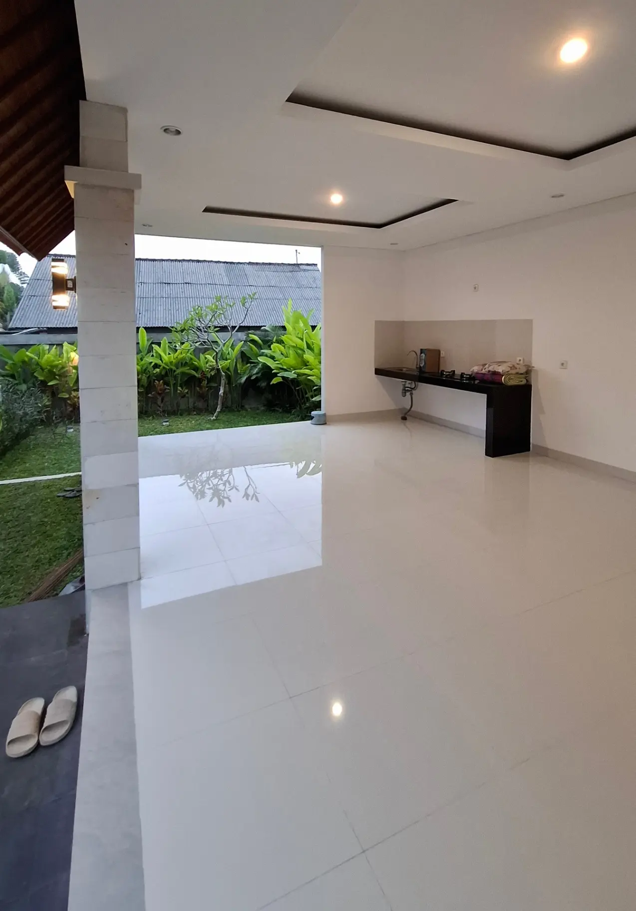 Modern Joglo Villa — image 2
