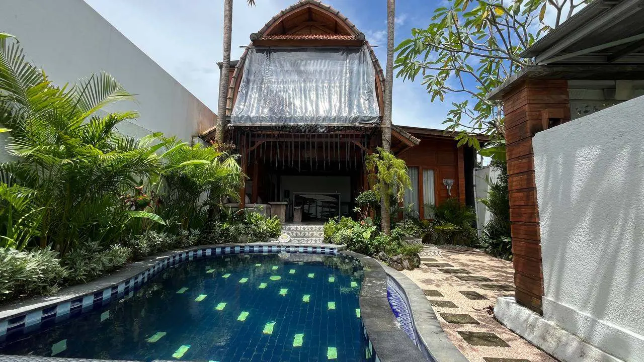 WOODEN VILLA at PERERENAN